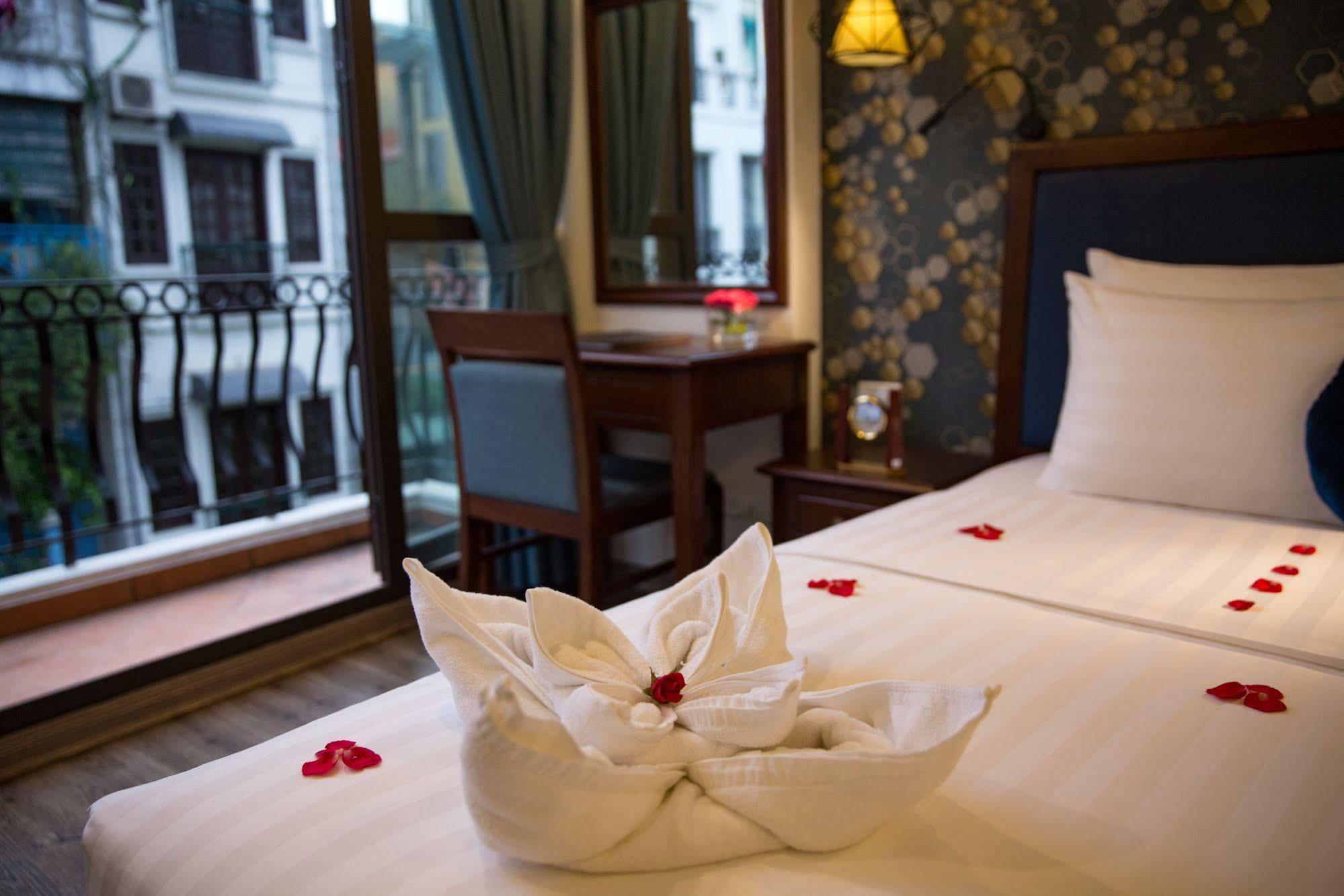 Holiday Emerald Hotel Hanoi Eksteriør billede